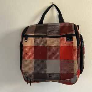 LL Bean, lightweight travel bag, Apple cinnamon color hangs